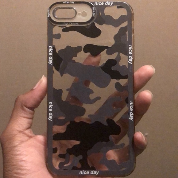 iPhone 8 pluse and 7 camo case clear - Picture 1 of 4